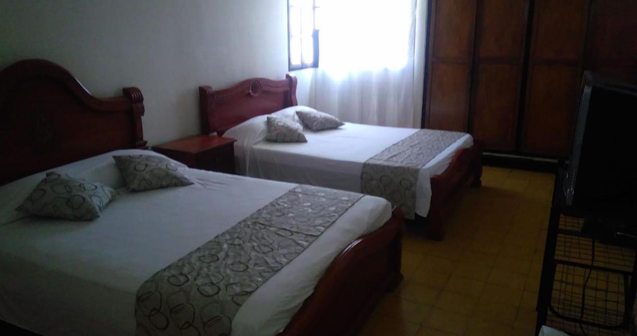 Hôtel Mi Casa 18 à Santa Marta  Extérieur photo